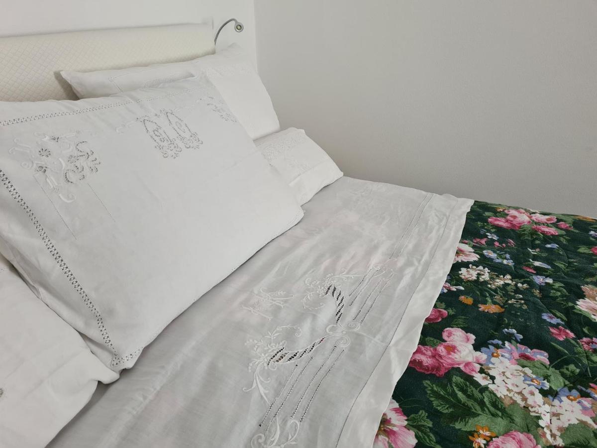 Apartma Dora *